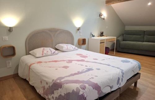 Saint-Boil House | Logis Hotel Domaine du Cheval Blanc