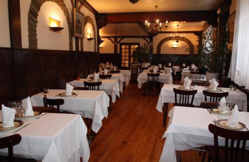 Pont-de-Salars Hotel | Logis Hotel Restaurant des Voyageurs