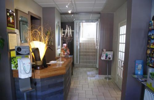 Tarnac Hotel | Logis Hotel Restaurant des Voyageurs