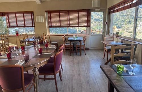 Mimet Hotel | Logis Hotel Restaurant Le Grand Puech