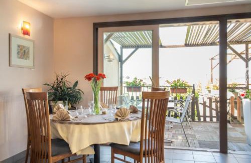 Salvagnac Hotel | Logis Hotels - Le relais des deux vallées - Hôtel et restaurant