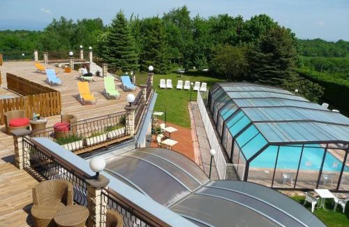 Volvic Hotel | Logis La Rose Des Vents