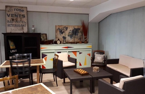 Volvic Hotel | Logis La Rose Des Vents