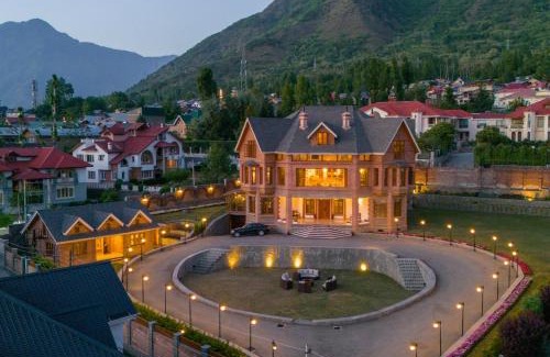 Srinagar House | Lohono Stays Villa Noor