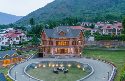 Srinagar House | Lohono Stays Villa Noor