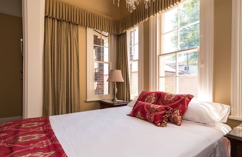 Armidale Bed & Breakfast | Loloma House