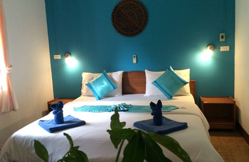 Khuekkhak Hotel | Loma Resort