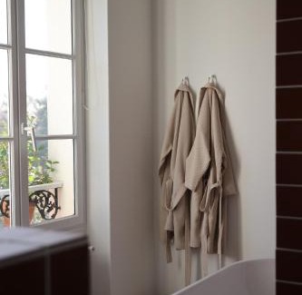 Parmain Bed & Breakfast | Lomalia