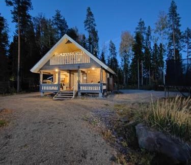 Ylojarvi Ski Chalet | Lomamökki seitsemisen kansallispuiston lähellä
