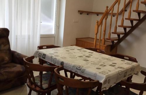 Harkany House | Lomb Nyaraló