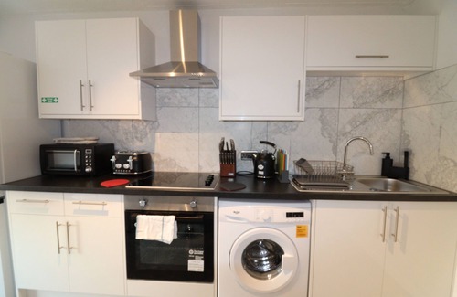 Charlton Apartment | London City Modern Apartment Charlton