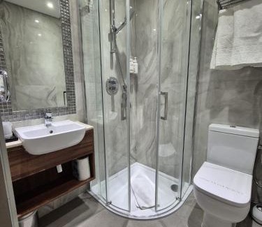 Earl's Court Hotel | London Court Hotel