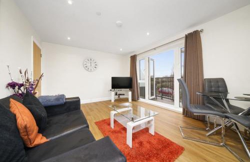 Stanwell Apartment | London Heathrow Living Serviced Apartments by Ferndale