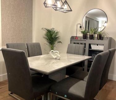 Southgate Apartment | London Southgate 2bed Apartment