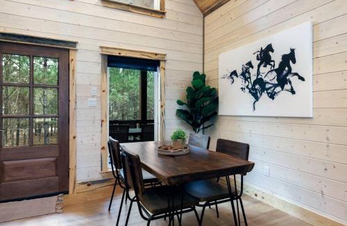 Broken Bow House | Lone Pine Lodge. Brand new! 2 bedroom luxury cabin.