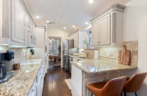 North Central Carrollton House | Lone Star Retreat - Game Room - Pool - Spa