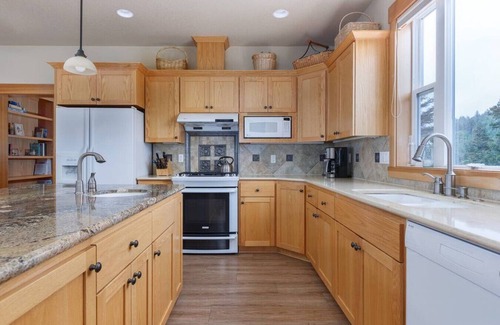 Pacific City House | Long Board Loft - Pacific City