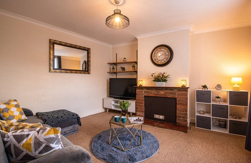 Stuppington House | ⭐ LONG STAY OFFER⭐ The George Fields ⭐ Parking ⭐