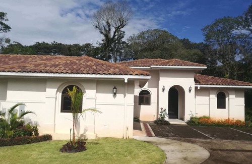 Jaramillo House | LONG STAY VACATIONAL DUPLEX