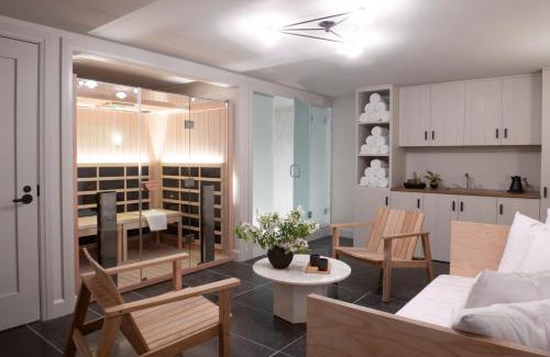 Parkside Hotel | Longfellow Hotel