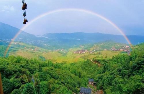 Longsheng Various Nationalities Autonomous County Hotel | Longji Panorama Hotel 龙脊全景楼大酒店