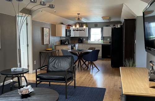 Placerville Apartment | Longterm- Month to month -31 night minimum