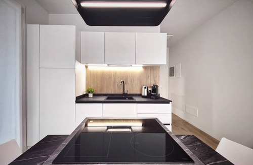 Bergamo Apartment | Longuelo Living One - Business Elegance & Hospitality
