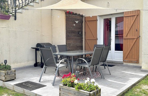 Taglio-Isolaccio Apartment | Looking for a charming, practical duplex just 3 minutes from the beach.