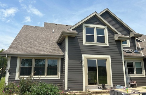 Oconomowoc House | Looking for a large home with acres during RNC? Great trails and backyard