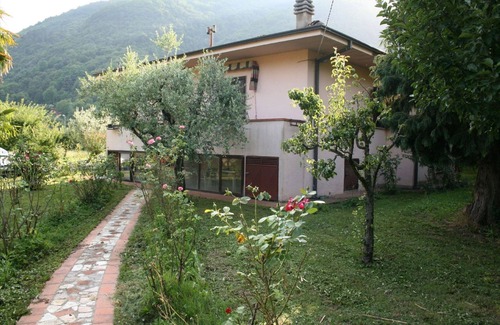 Diecimo Villa | Looking for a quiet place? VILLA CASCIANI