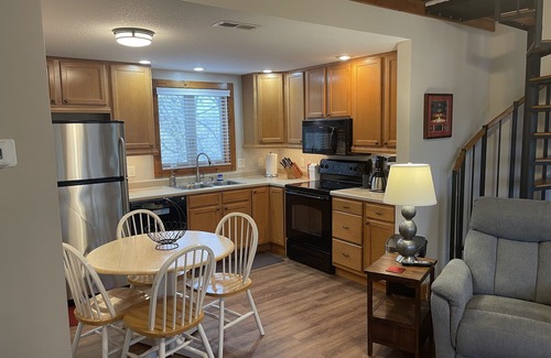 McColley House | looking for some peace and quiet? You'll find no better place at the Lake.