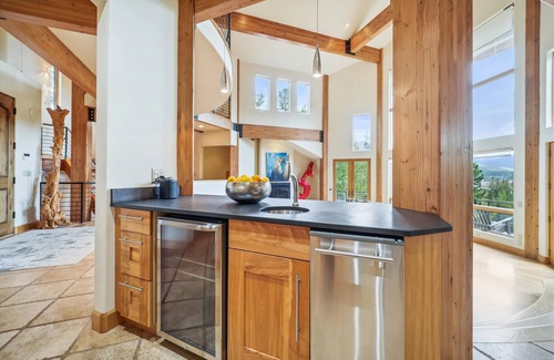 Christie Heights House | Lookout On Christie Lane: Great Views-Breckenridge & Baldy Mountain-Hot Tub.