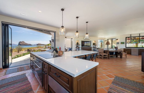 Nopolo Villa | Loreto Bay on the Ocean/Golf Course with mountain views -6 Bedrooms Pool Jacuzzi