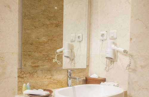 Laweyan Hotel | Lorin Syariah Hotel Solo