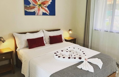 Playa Blanca Hotel | Los Lirios Hotel