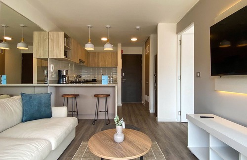 San Isidro Apartment | Los Pinos by Wynwood House