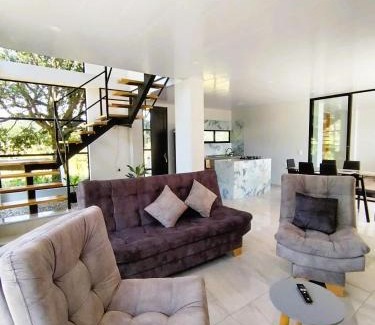 Tauramena House | Los Potrillos I, Linda cabaña moderna y tranquila, Cerca al centro