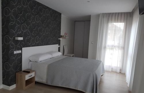 Saron House | Los Rosales