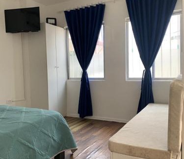 Simon Bolivar Apartment | Los Soles Suite Mall del Sol Guayaquil Airport