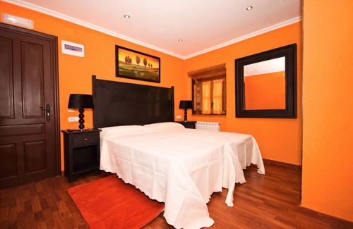 Soto Del Barco House | Los Sombredales