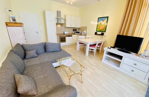 Hohe Dune Apartment | Lotsenhaus, Ostseewelle, close to the beach