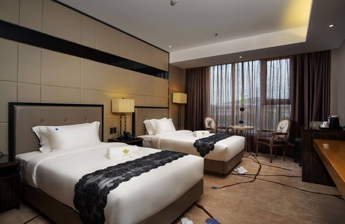 Legazpi Hotel | Lotus Blu Hotel