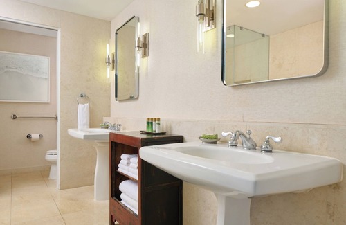 Diamond Head - Kapahulu - St. Louis Hotel | Lotus Honolulu at Diamond Head
