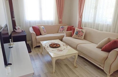 Gullubahce House | LOTUS House