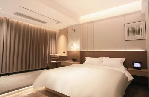 Xiangqiao Qu Apartment | Lotus International Hotel
