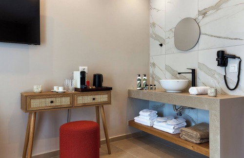 Limenas Chersonisou Hotel | Lotus Rise Hotel