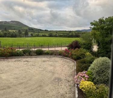 Dundalk House | Loughanmore Court Cottage