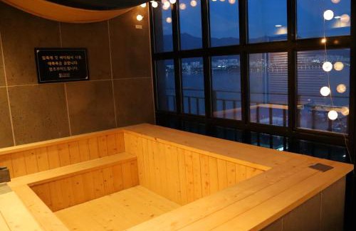 Jinhae Hotel | Louis Boutique Hotel