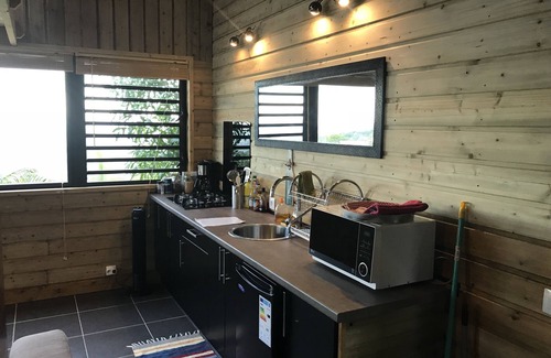 L'Etang-Sale House | Lounge des hauts 2 overlooking the Indian Ocean and forest