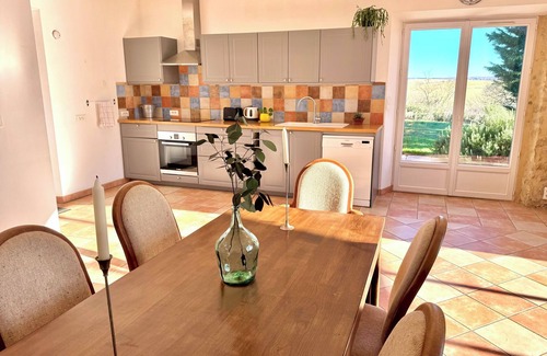 Pech-Luna House | Loustal Beau: a beautifully restored gîte near Mirepoix w/large heated pool
